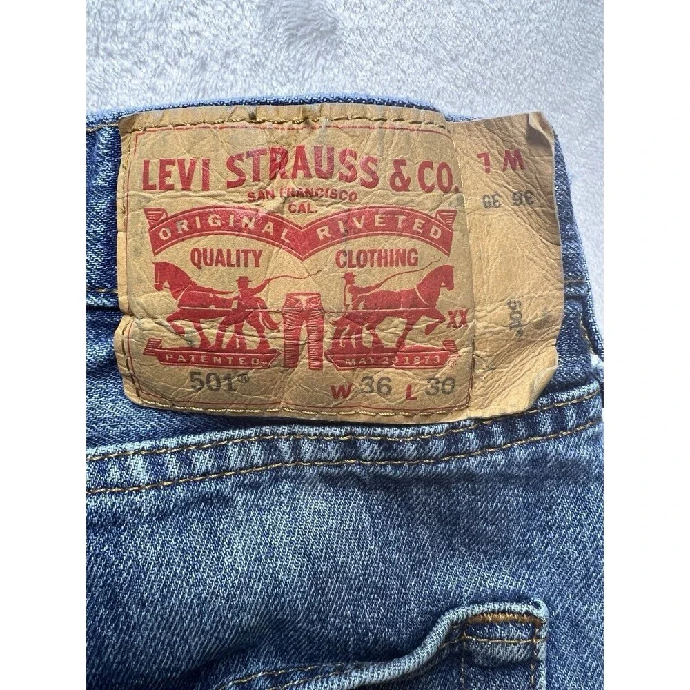 Levi's 501 Men's Jeans 36x30 Blue Button Fly Straight Leg Denim
